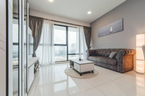 Southkey Mosaic Blue Wave 3BR w Bathtub Midvaley JB by Our Stay